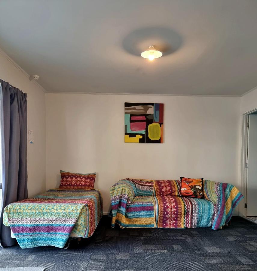 Lottin Point Motel Cape Runaway Extérieur photo