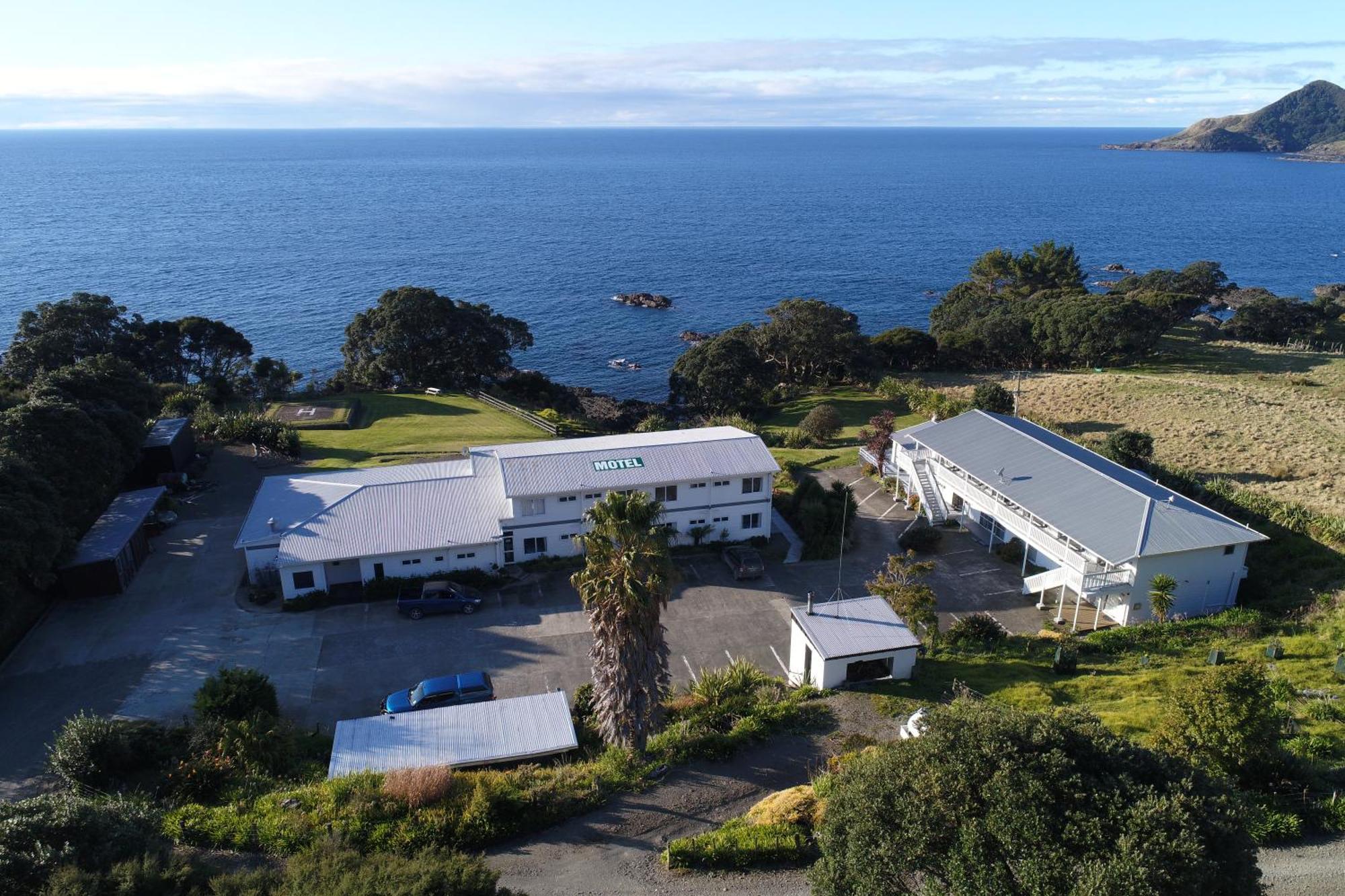 Lottin Point Motel Cape Runaway Extérieur photo
