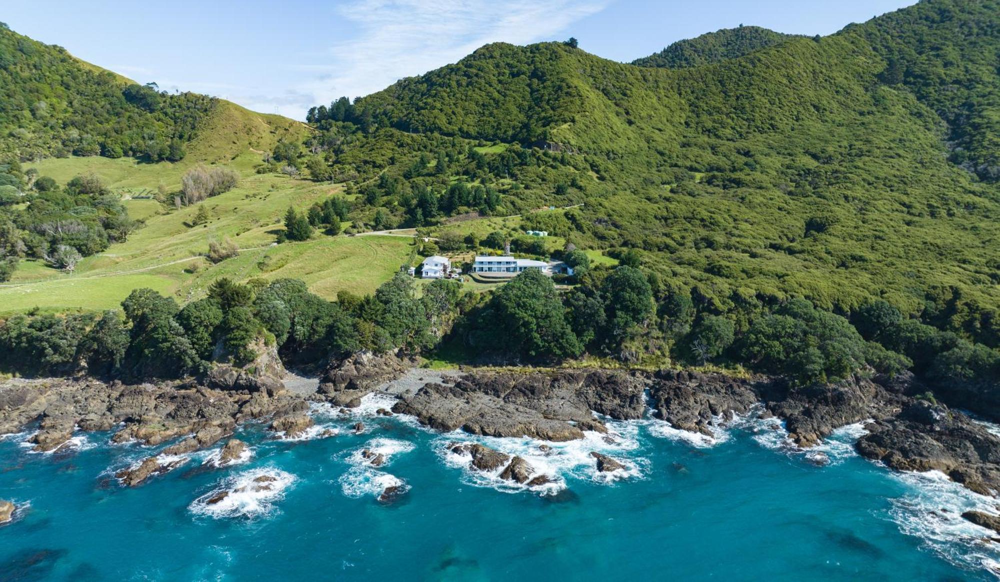 Lottin Point Motel Cape Runaway Extérieur photo